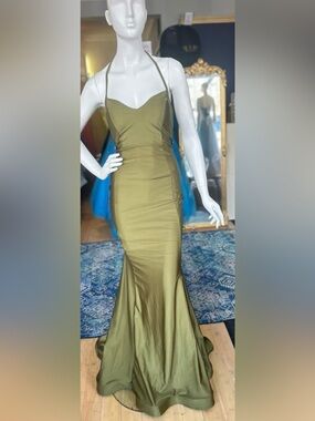 Olive Halter V-Neck Mermaid Evening Dress